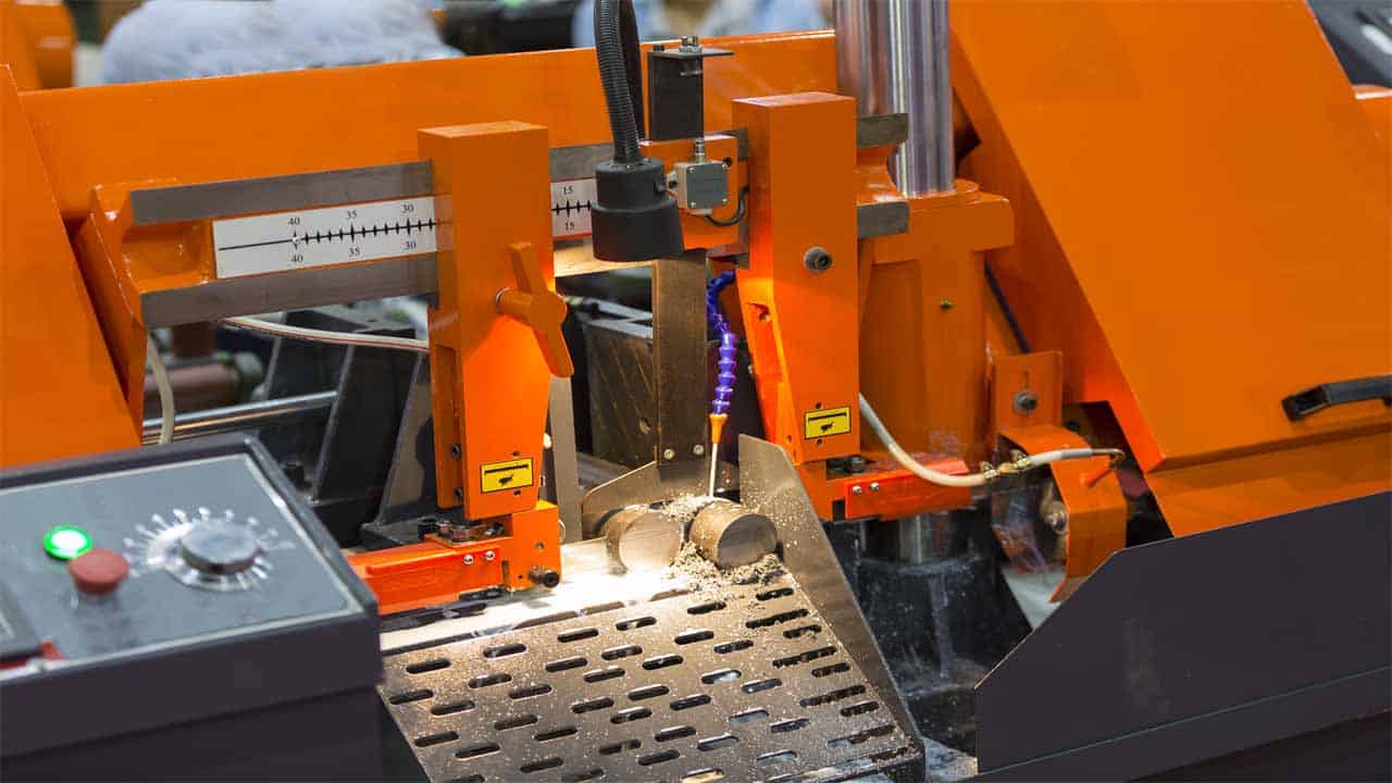There are a lot of different factors that you need to check before buying a portable bandsaw. As you can see from our best cordless bandsaws list, each of the units has different features. So, to know which one you need the most you have to know the type of work you are going to complete. Once you know that, finding a battery-powered bandsaw will be easier. 
